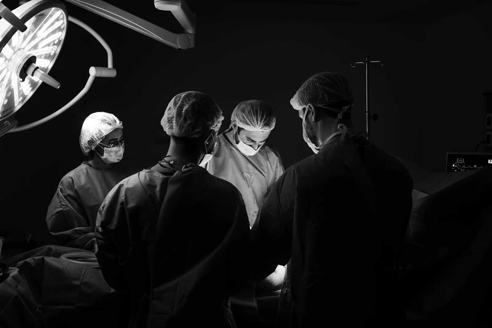 مضاعفات إعادة بناء الثدي والتخطيط لتقليل المخاطر